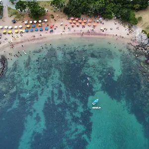 https://buzios-glamping.cabofriohotels.org